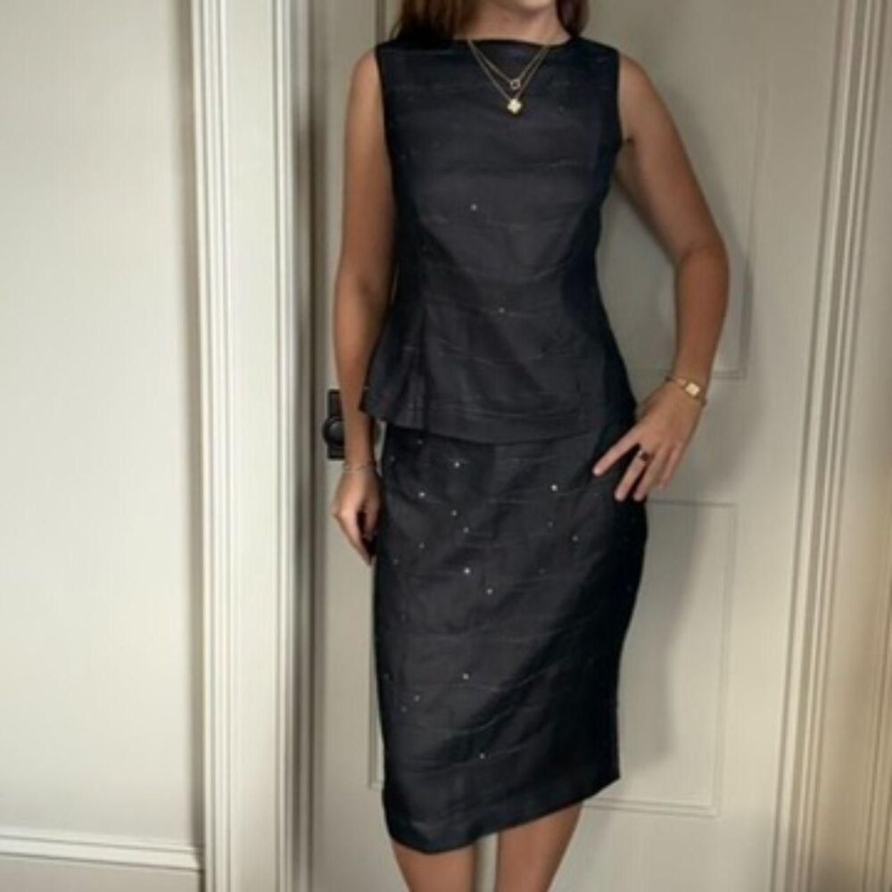 Bloomingdale-s Women's Black and Grey Suit